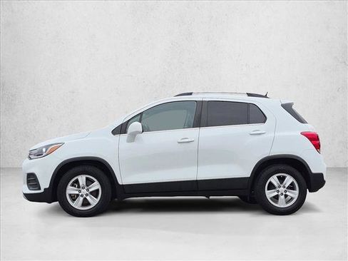Used 2017 Chevrolet Trax LT w/ LT Convenience Package FWD image 15