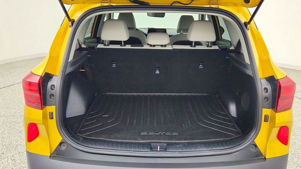 Used 2021 Kia Seltos SX AWD/4WD image 22