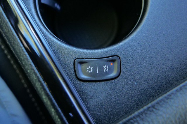 Used 2012 Chrysler 300 SRT8 w/ 19-Premium Speaker Group RWD image 26