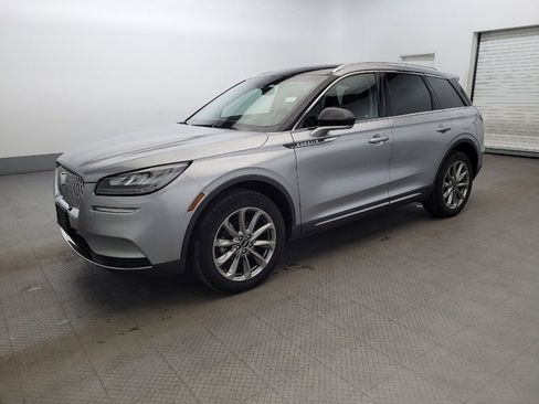 Used 2022 Lincoln Corsair AWD w/ Premium Package image 2