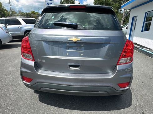 Used 2020 Chevrolet Trax LS FWD image 11
