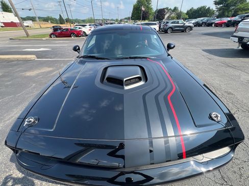 Used 2023 Dodge Challenger R/T Scat Pack RWD image 4
