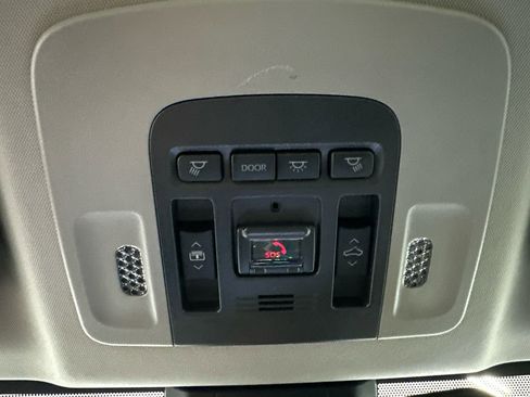 Used 2024 Toyota Camry XLE w/ Navigation Package AWD/4WD image 31