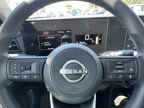 Used 2026 Nissan Kicks SV FWD image 24