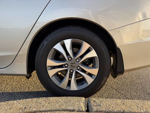 Used 2015 Honda Accord LX image 6