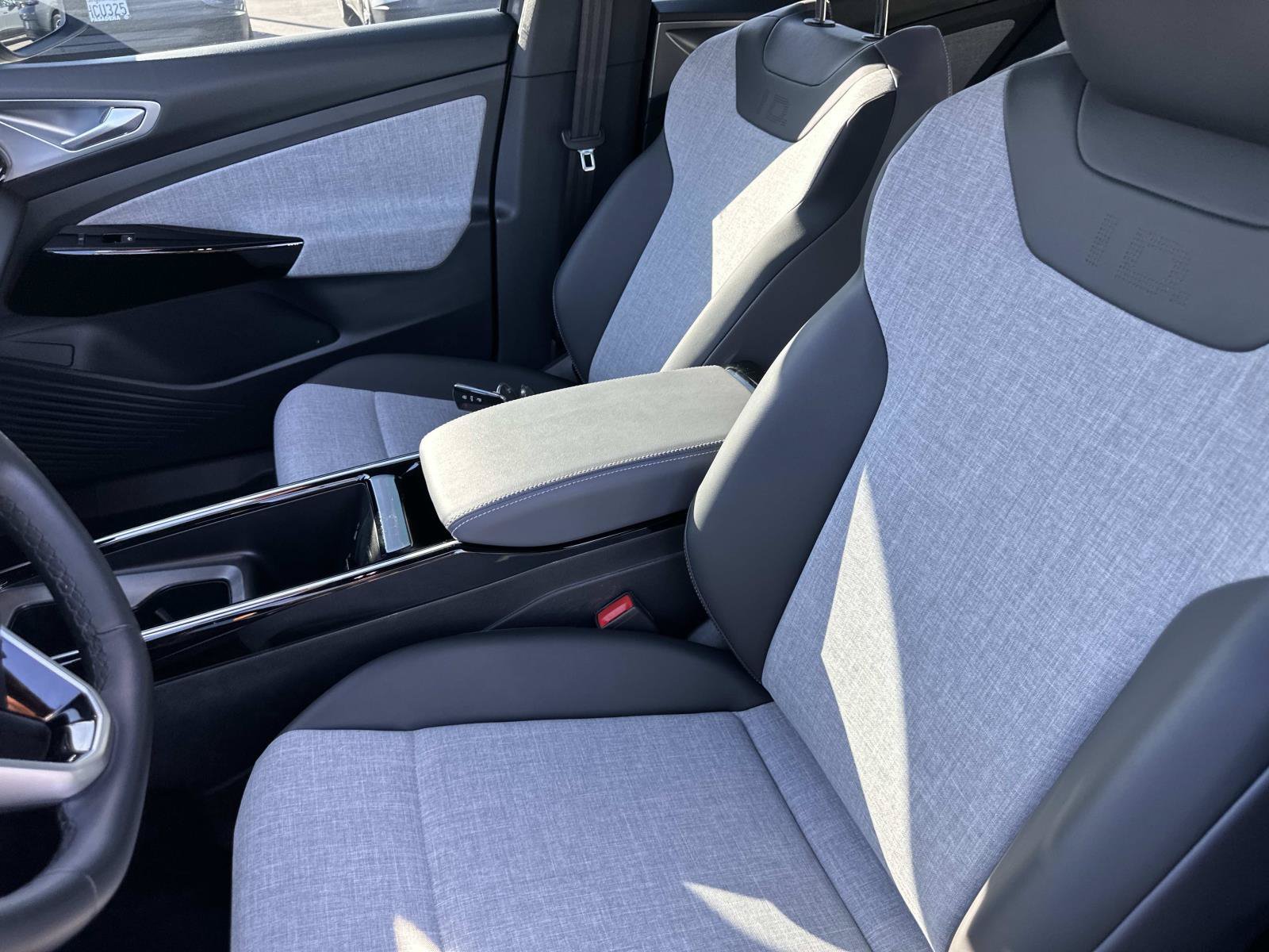Certified 2023 Volkswagen ID.4 Pro RWD image 21