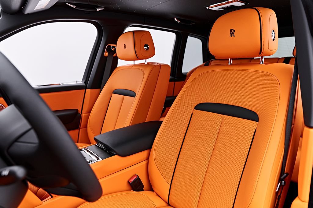 Used 2026 Rolls-Royce Cullinan w/ Cullinan Package AWD/4WD image 59