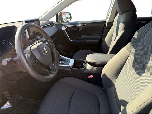 Used 2024 Toyota RAV4 LE image 10