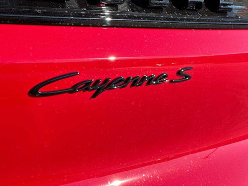 New 2026 Porsche Cayenne S image 29