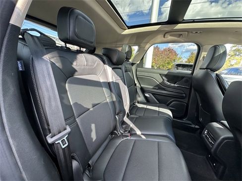 Certified 2023 Lincoln Corsair Reserve w/ Equipment Group 201A image 39