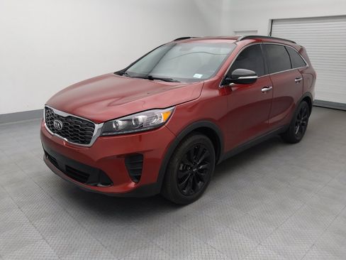 Used 2020 Kia Sorento S FWD image 2