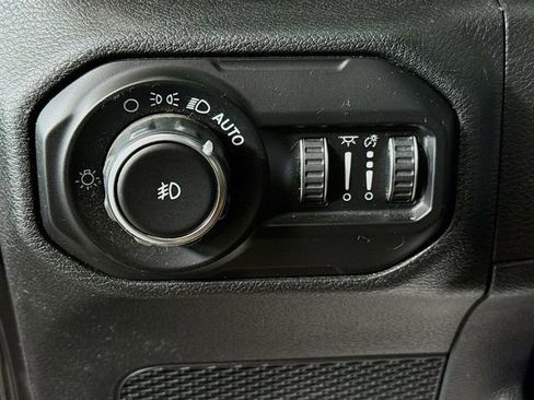 Used 2020 Jeep Wrangler Unlimited Rubicon w/ Uconnect 4C Nav & Sound Group image 10