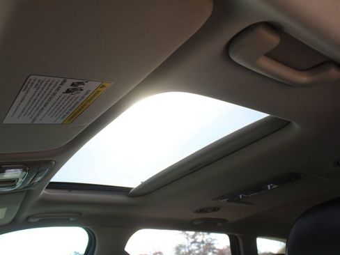 Used 2025 Kia Telluride S image 60