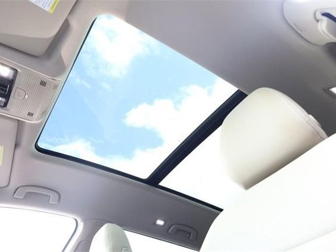 New 2026 Volkswagen Atlas SE image 11