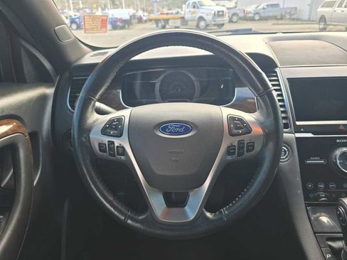 Used 2018 Ford Taurus Limited image 11