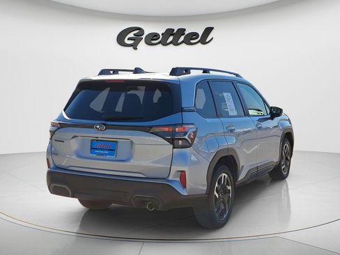 Used 2025 Subaru Forester Limited image 3