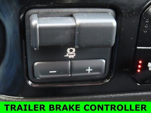 Used 2025 Chevrolet Silverado 1500 LT image 5