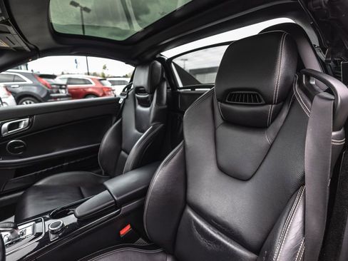 Used 2017 Mercedes-Benz SLC 300 image 24