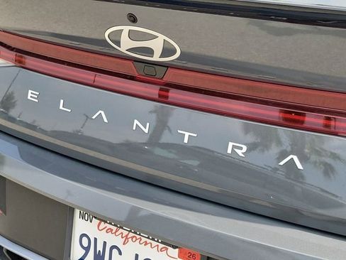Certified 2025 Hyundai Elantra SEL FWD image 26