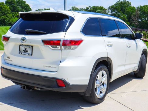 Used 2014 Toyota Highlander Limited Platinum AWD/4WD image 19