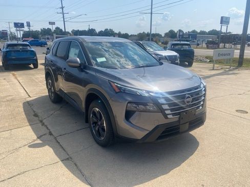 New 2026 Nissan Rogue SV image 8