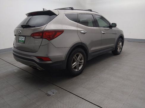 Used 2017 Hyundai Santa Fe Sport image 9