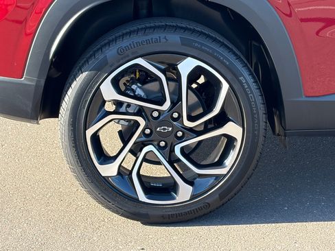 Used 2024 Chevrolet Trax RS FWD image 10