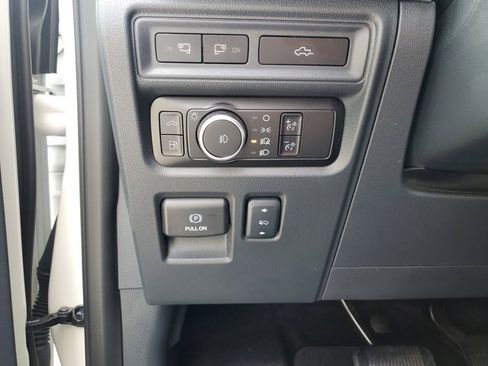 Used 2024 Ford F150 Platinum w/ FX4 Off-Road Package image 26