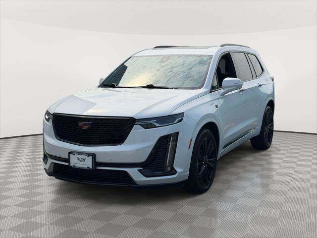 Used 2023 Cadillac XT6 Premium Luxury w/ LPO, Floor Liner Package AWD/4WD image 3