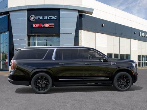 New 2026 GMC Yukon XL Denali w/ Sun & Power Step Package AWD/4WD image 5