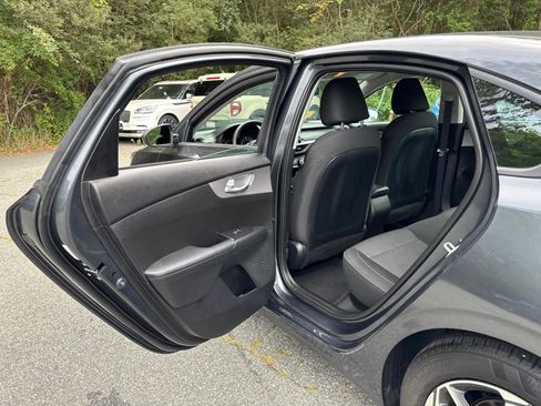 Used 2024 Kia Forte LXS image 31