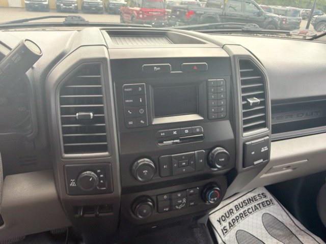 Used 2022 Ford F350 XL w/ Power Equipment Group AWD/4WD image 27