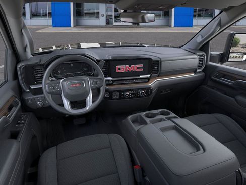 New 2026 GMC Sierra 2500 SLE AWD/4WD image 8