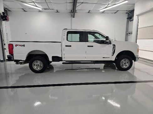 Used 2023 Ford F250 XL w/ FX4 Off-Road Package AWD/4WD image 11