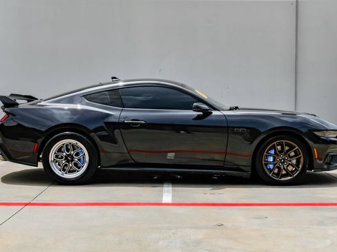 Used 2024 Ford Mustang GT Premium RWD image 8