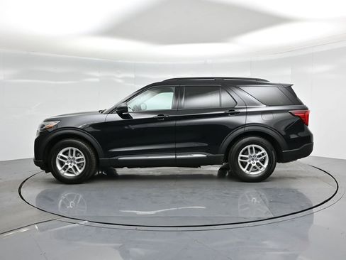 New 2025 Ford Explorer Active image 31