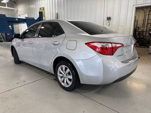 Used 2016 Toyota Corolla LE FWD image 5