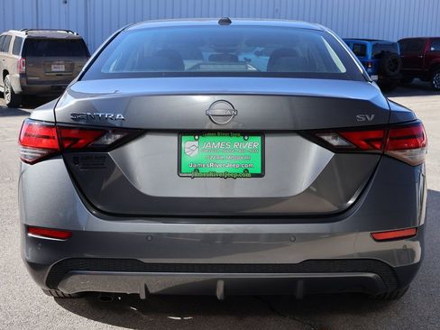 Used 2024 Nissan Sentra SV image 4