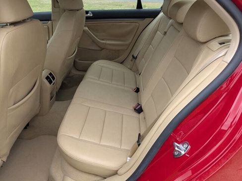 Used 2008 Volkswagen Jetta Sedan image 28