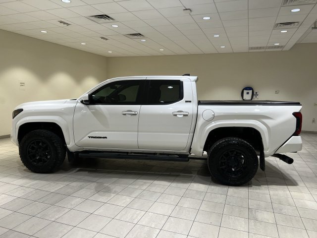 Used 2025 Toyota Tacoma SR5 RWD image 2