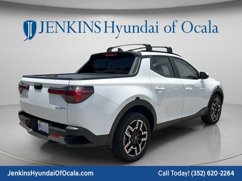 Certified 2025 Hyundai Santa Cruz Limited AWD/4WD image 3