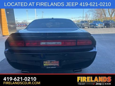 Used 2014 Dodge Challenger R/T image 11