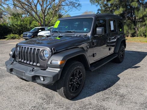 Used 2021 Jeep Wrangler Sport image 6