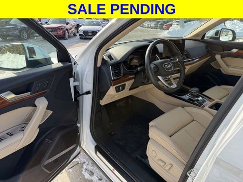 Used 2023 Audi Q5 e Premium Plus w/ Premium Plus Package image 17