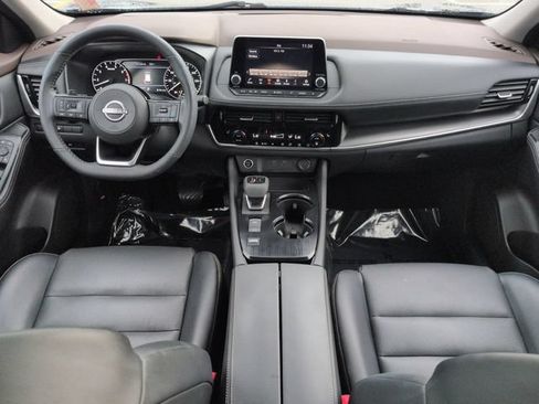 Used 2022 Nissan Rogue SV w/ SV Premium Package FWD image 15