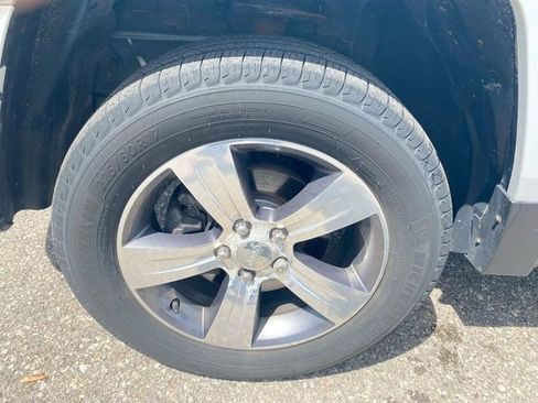Used 2016 Jeep Patriot High Altitude AWD/4WD image 14