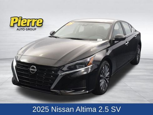 Used 2025 Nissan Altima 2.5 SV FWD image 1