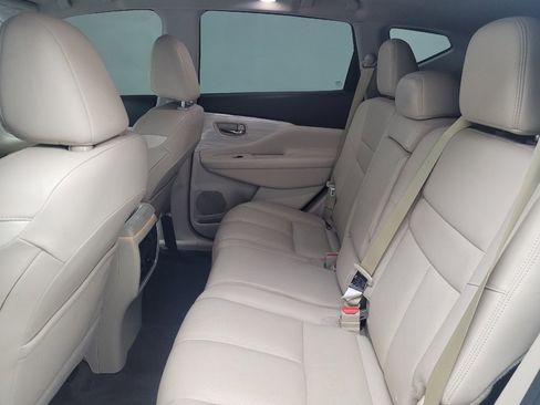 Used 2018 Nissan Murano Platinum image 18