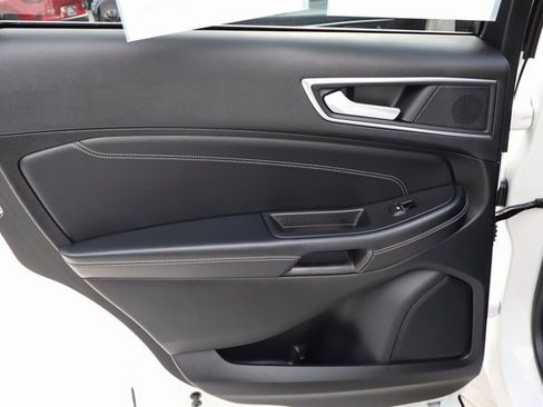 Used 2022 Ford Edge Titanium w/ Equipment Group 301A image 28