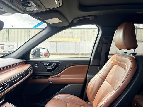 Used 2022 Lincoln Aviator Grand Touring w/ Equipment Group 301A AWD/4WD image 22